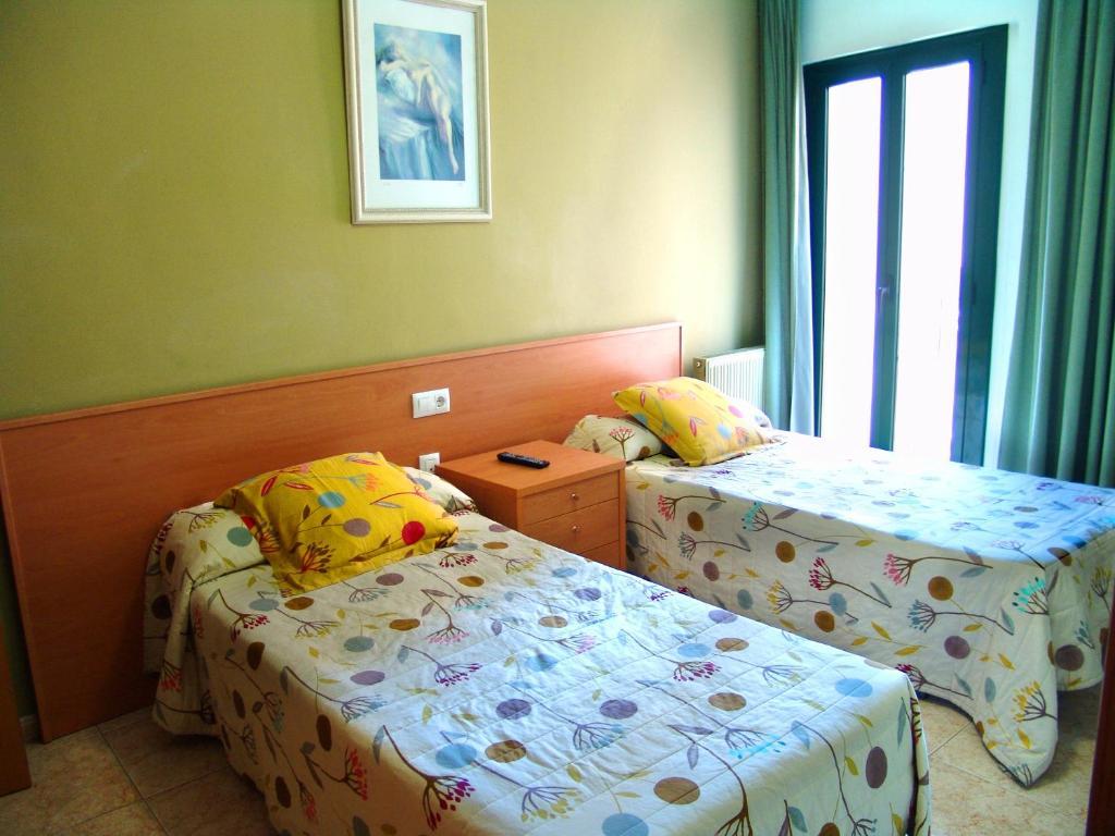 Hotel Pinxo Санта-Колома-де-Фарн Номер фото