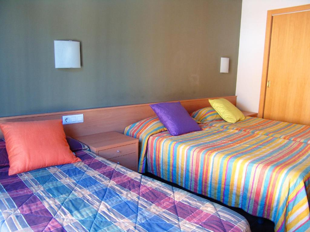 Hotel Pinxo Санта-Колома-де-Фарн Номер фото